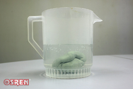 store claybar in water